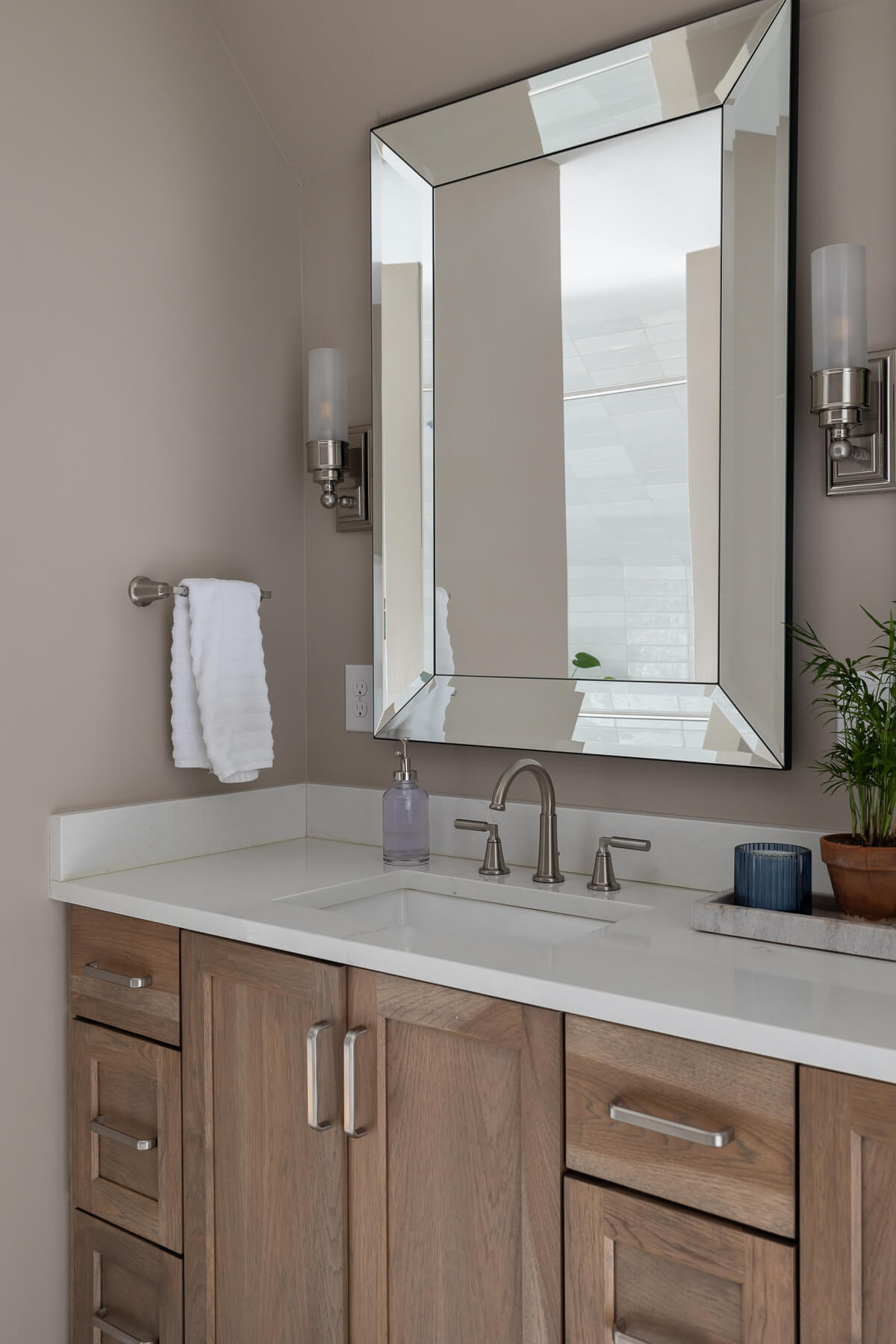 022 6410 Orchid Hill Dr Internet